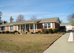 Pre-foreclosure in  WESSINGER DR Lexington, SC 29072