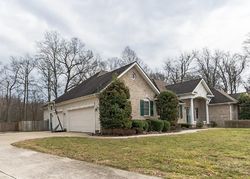 Pre-foreclosure in  VINING RUN Camden Wyoming, DE 19934