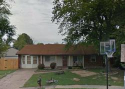 Pre-foreclosure in  RIVERWOOD DR Jeffersonville, IN 47130