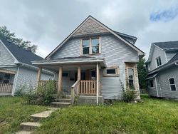 Pre-foreclosure in  N MOUNT ST Indianapolis, IN 46222
