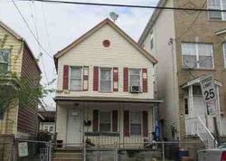 Pre-foreclosure in  SEAVIEW AVE Jersey City, NJ 07305