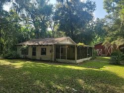 Pre-foreclosure in  SE FOSS RD Belleview, FL 34420