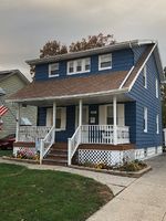 Pre-foreclosure in  PINEGROVE AVE Cleveland, OH 44129