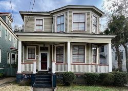 Pre-foreclosure in  HUGER ST Charleston, SC 29403