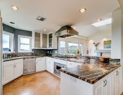 Pre-foreclosure in  SKYLINE DR Laguna Beach, CA 92651