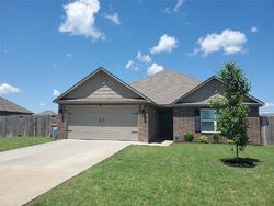 Pre-foreclosure in  JESSICA LEIGH ST Elkins, AR 72727