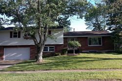 Pre-foreclosure in  SEVILLE DR Englewood, OH 45322