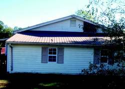 Pre-foreclosure in  SPUNKY HOLLOW RD Locust Fork, AL 35097