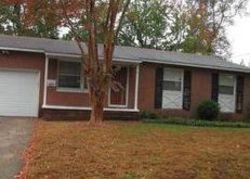 Pre-foreclosure in  LOWDEN HUNT DR Hampton, VA 23666