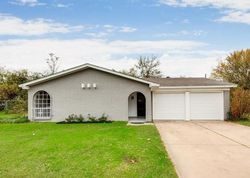 Pre-foreclosure in  RICHARDSON CT Fort Worth, TX 76119