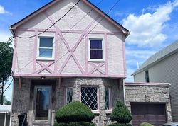 Pre-foreclosure in  115TH AVE South Ozone Park, NY 11420