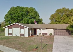 Pre-foreclosure in  LAKEVIEW DR Brandon, FL 33511