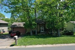 Pre-foreclosure in  WALNUT LN Saint Paul, MN 55122