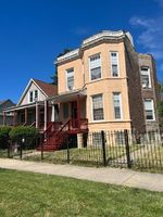 Pre-foreclosure in  S GREEN ST Chicago, IL 60621