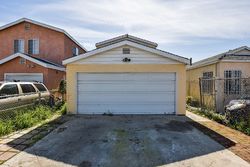 Pre-foreclosure in  E HATCHWAY ST Compton, CA 90222