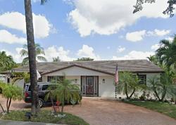 Pre-foreclosure in  SW 139TH CT Miami, FL 33183