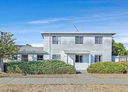 Pre-foreclosure in  BORREGAS AVE Sunnyvale, CA 94085