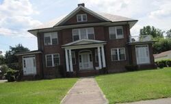 Pre-foreclosure in  CHAMBERLAYNE AVE Richmond, VA 23227