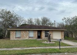 Pre-foreclosure Listing in CACTUS ST ROBSTOWN, TX 78380