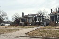 Pre-foreclosure in  N PARK DR East Saint Louis, IL 62204