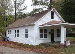 Pre-foreclosure in  BELLWOOD RD Hampton, VA 23666