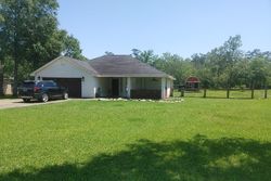 Pre-foreclosure Listing in COOKS LAKE RD LUMBERTON, TX 77657