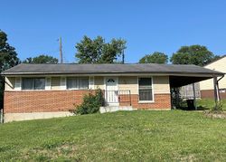 Pre-foreclosure in  BORDEAUX DR Saint Louis, MO 63129