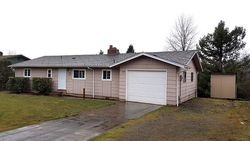Pre-foreclosure in  TILLA DR Kelso, WA 98626