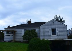 Pre-foreclosure in  WARREN ST Mount Vernon, WA 98273