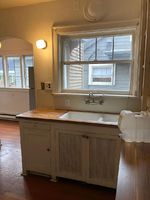 Pre-foreclosure in  E ROANOKE ST Seattle, WA 98112