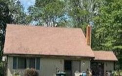  Fawn Lake Dr, Hawley PA