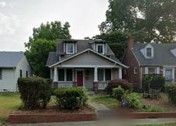 Pre-foreclosure in  MAPLEWOOD AVE Richmond, VA 23221