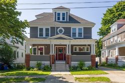 Pre-foreclosure in  HAWTHORN ST New Bedford, MA 02740