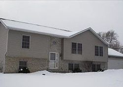 Pre-foreclosure in  W SHERIDAN RD Mchenry, IL 60051