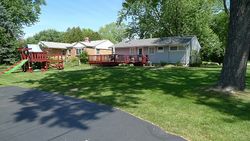 Pre-foreclosure in  W SHORE DR Mchenry, IL 60050