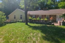 Pre-foreclosure in  BONNIE CIR Howell, MI 48843