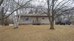 Pre-foreclosure in  N MCKAY AVE NE Alexandria, MN 56308