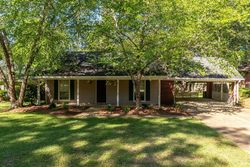 Pre-foreclosure in  HARBOR RD Madison, MS 39110