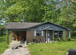 Pre-foreclosure in  COMMUNITY AVE Moss Point, MS 39563