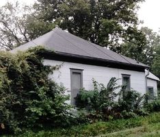 Pre-foreclosure in  S SMITH ST Windsor, MO 65360