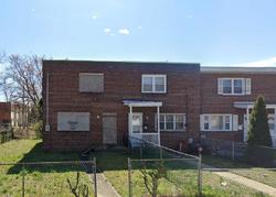 Pre-foreclosure in  THOMPSON ST Camden, NJ 08105