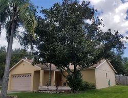 Pre-foreclosure in  RIVERDALE DR New Port Richey, FL 34653