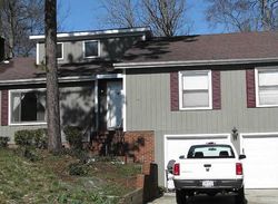 Pre-foreclosure in  RIMROCK CANYON DR Charlotte, NC 28226