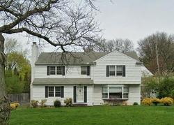 Pre-foreclosure in  S WOODLAND RD Beachwood, OH 44122