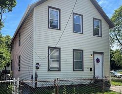 Pre-foreclosure in  SEYMOUR AVE Cleveland, OH 44113