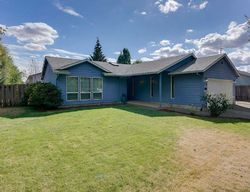 Pre-foreclosure in  SW APPERSON ST Mcminnville, OR 97128