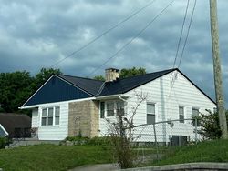 Pre-foreclosure in  TATES CREEK AVE Richmond, KY 40475