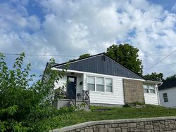 Pre-foreclosure in  TATES CREEK AVE Richmond, KY 40475