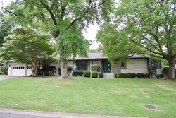 Pre-foreclosure in  10TH AVE S Birmingham, AL 35222