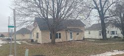 Pre-foreclosure in  COLFAX ST Holland, IA 50642